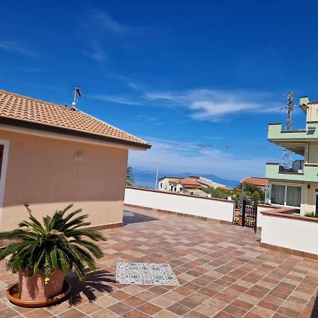 Vila Franci E Aurora House Capo dʼOrlando Exteriér fotografie